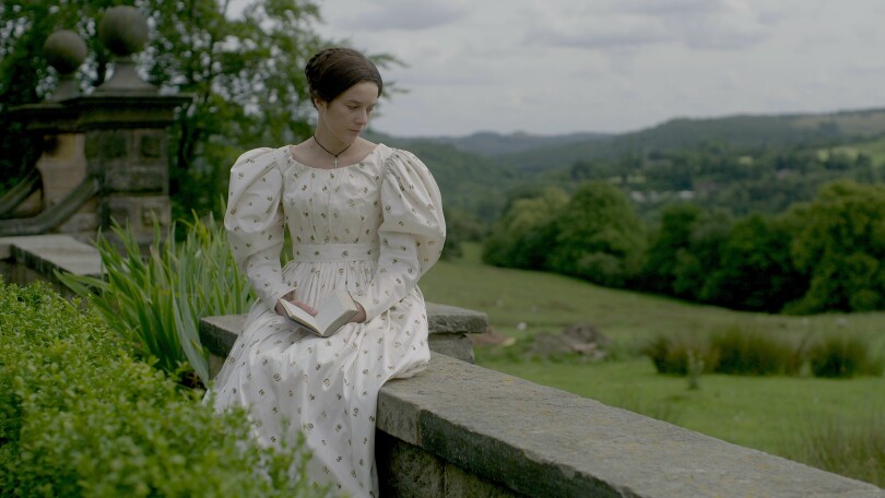 L'actrice Naïs el Fassi campe une Florence Nightingale plus vraie que nature dans le documentaire d'Aurine Crémieu consacré à l'infirmière britannique.